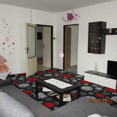 Apartman Kamenne Mosty 公寓