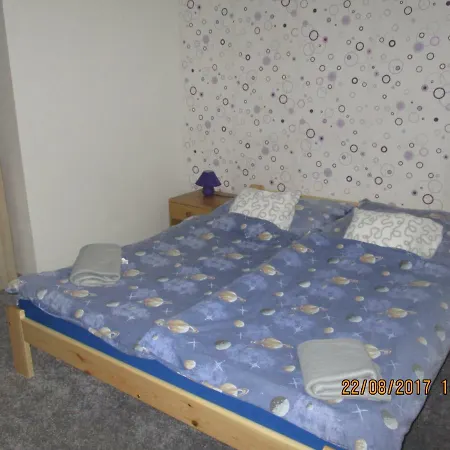 公寓 Apartman Kamenne Mosty Zleby